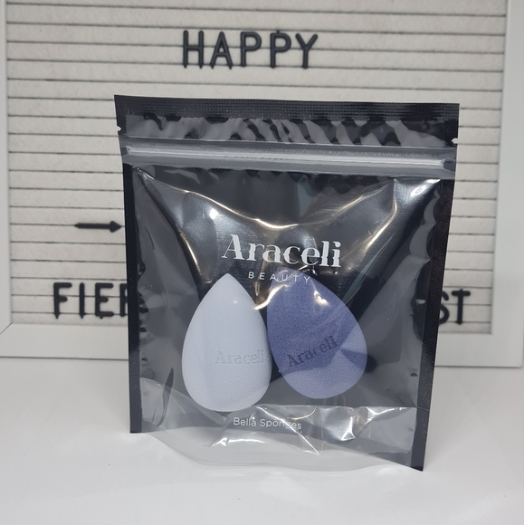 Araceli Beauty: Bella Sponges Set of 2 NWT! NIP!! - Picture 1 of 7